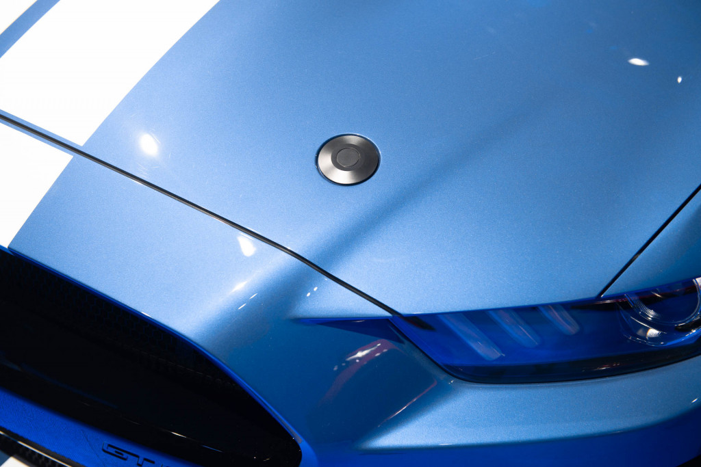 ➤ Quik-Latch Shelby GT500 Style Hood Pins Edelstahl (05-23 All) jetzt  günstig bei American Horsepower kaufen!